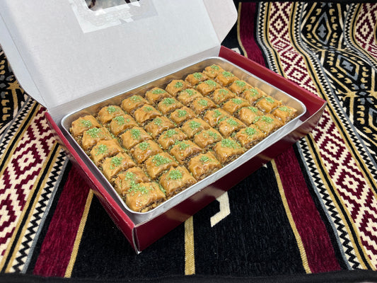 Medium Baklava Kol 42 pieces