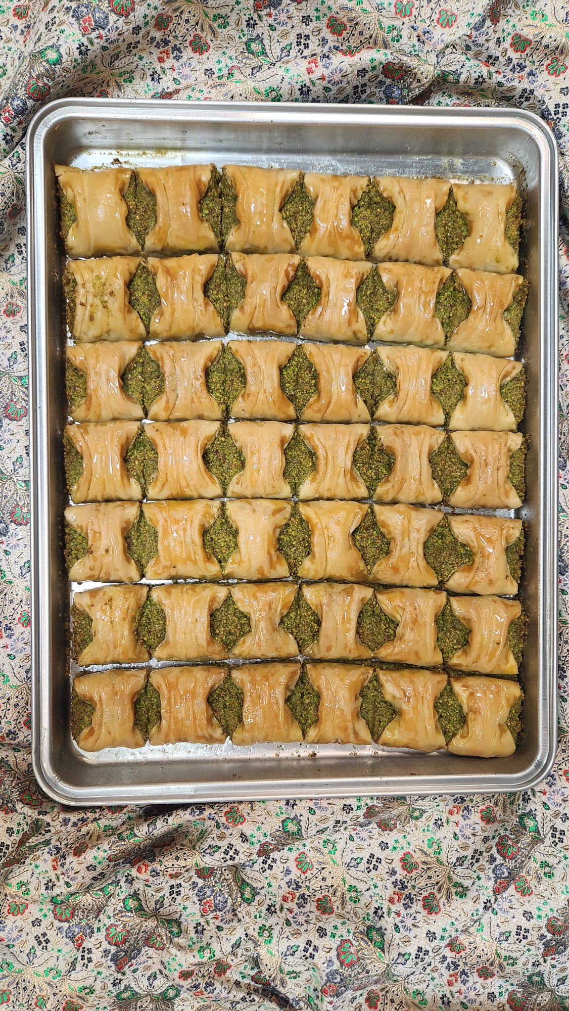 Large Lotus Pistachio